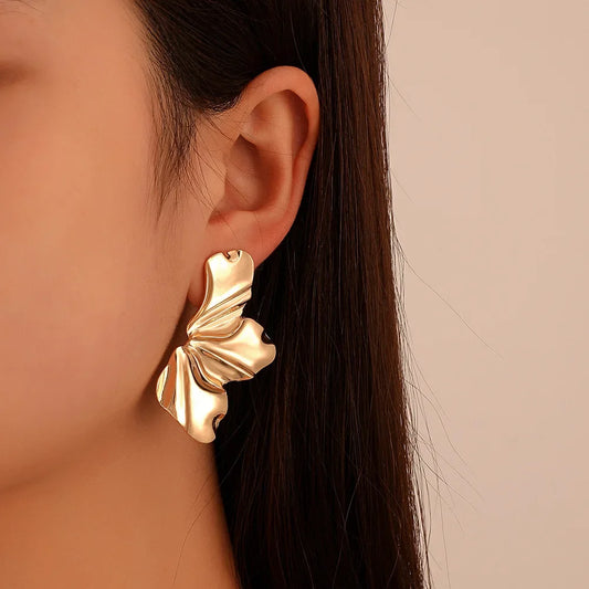 Liquid Irregular Leaves Exaggerated Golden Flowers Drop Earrings for Women Simple Temperament Smooth Petals Jewelry Girl Gift