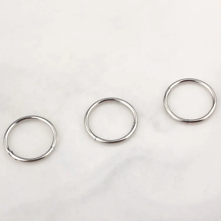 Right Grand ASTM F136 Titanium Hinged Hoop Nose Rings 20G 18G 16G Septum Ring Body Piercing Jewelry Helix Cartilage Rook Earring
