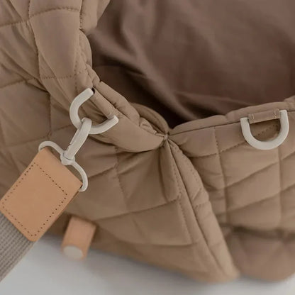 New Style Casual Fashion Luxury Pet Dog Cat Carrying Tote Bag Dog Car Carrier Booster Seat Pet Carriers