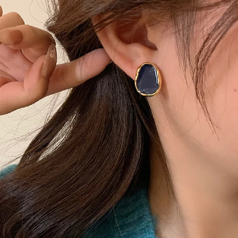 S925 Silver Needle Korean Retro Black Geometric Small Fashion Light Luxury High end Design Sense Earrings Women's Jewelry