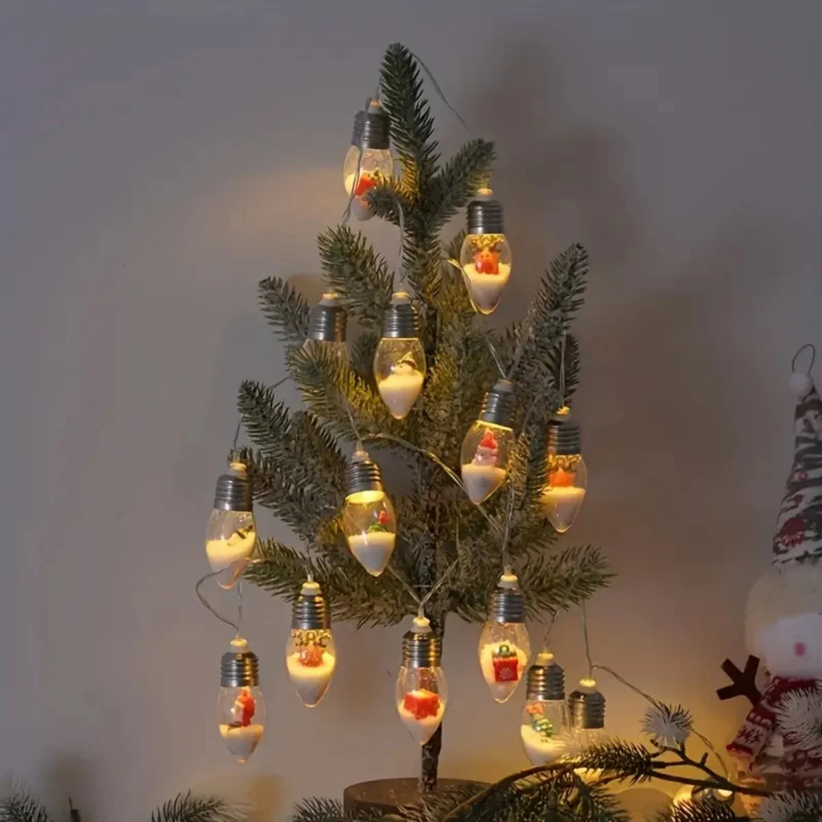 1pc10/20 LED Christmas Snowball Clear Bulb String Lights With Christmas Santa Claus Snowman Tree Gifts Mix Battery Powered Light