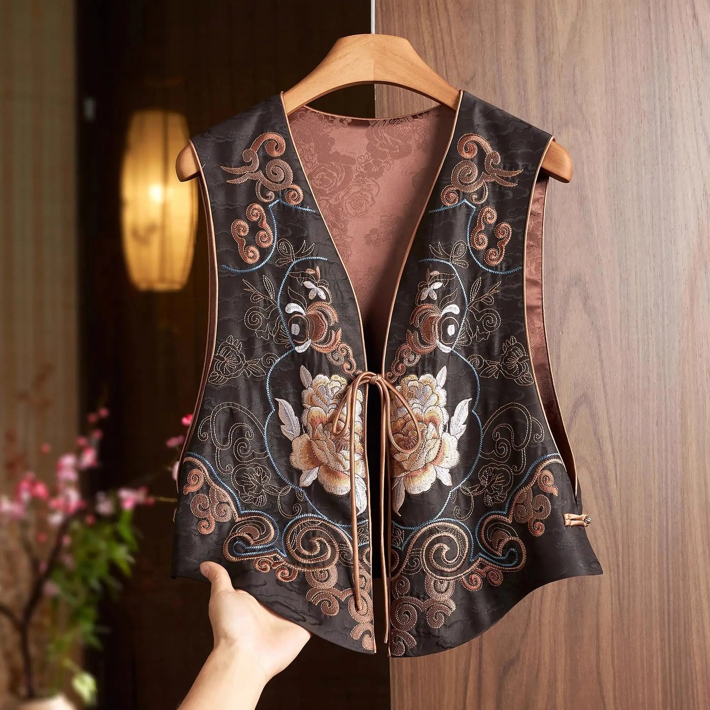 Satin Silk Vest Jacket for Women Spring 2025 New V-Neck Chinese Style Embroidery Top Women's Fashion Outerwear
