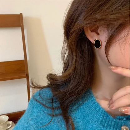 S925 Silver Needle Korean Retro Black Geometric Small Fashion Light Luxury High end Design Sense Earrings Women's Jewelry
