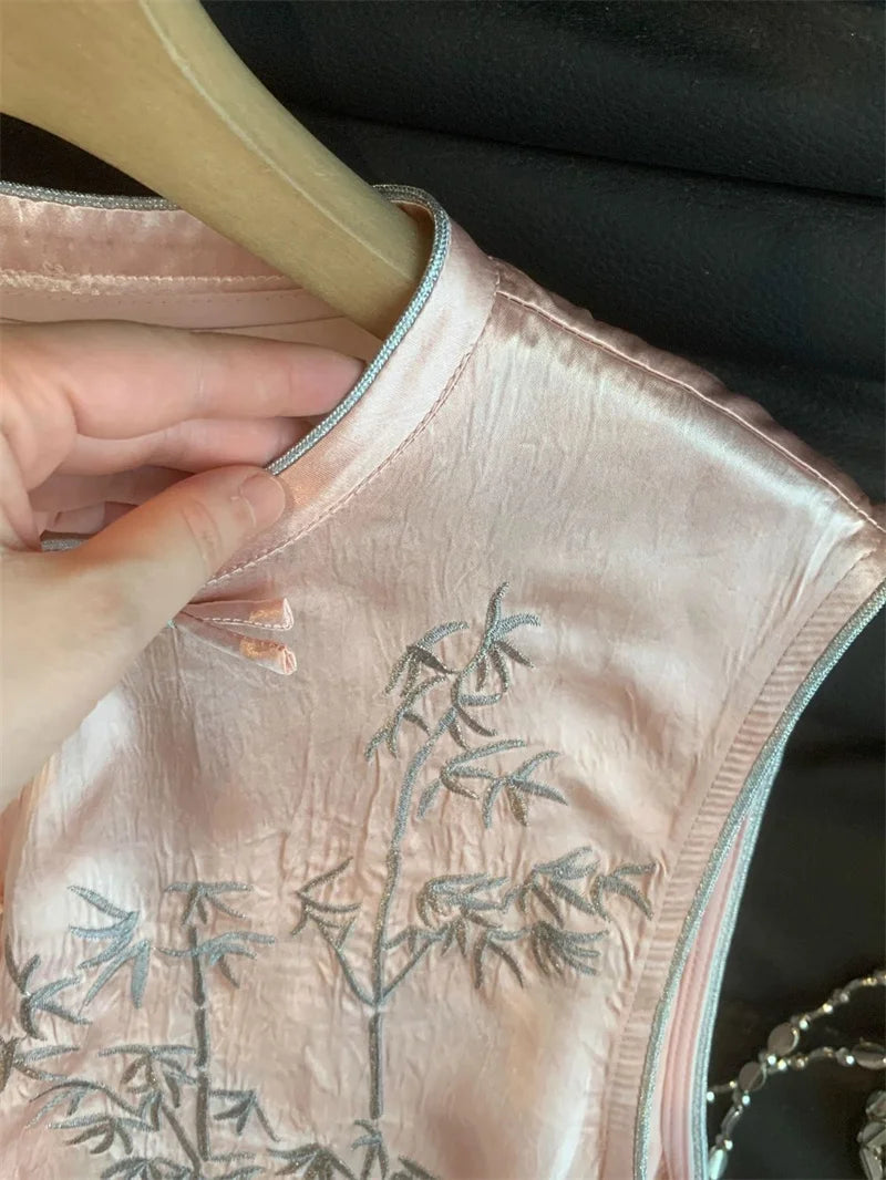 Vintage Chinese Fashion Vest | MUO Studios