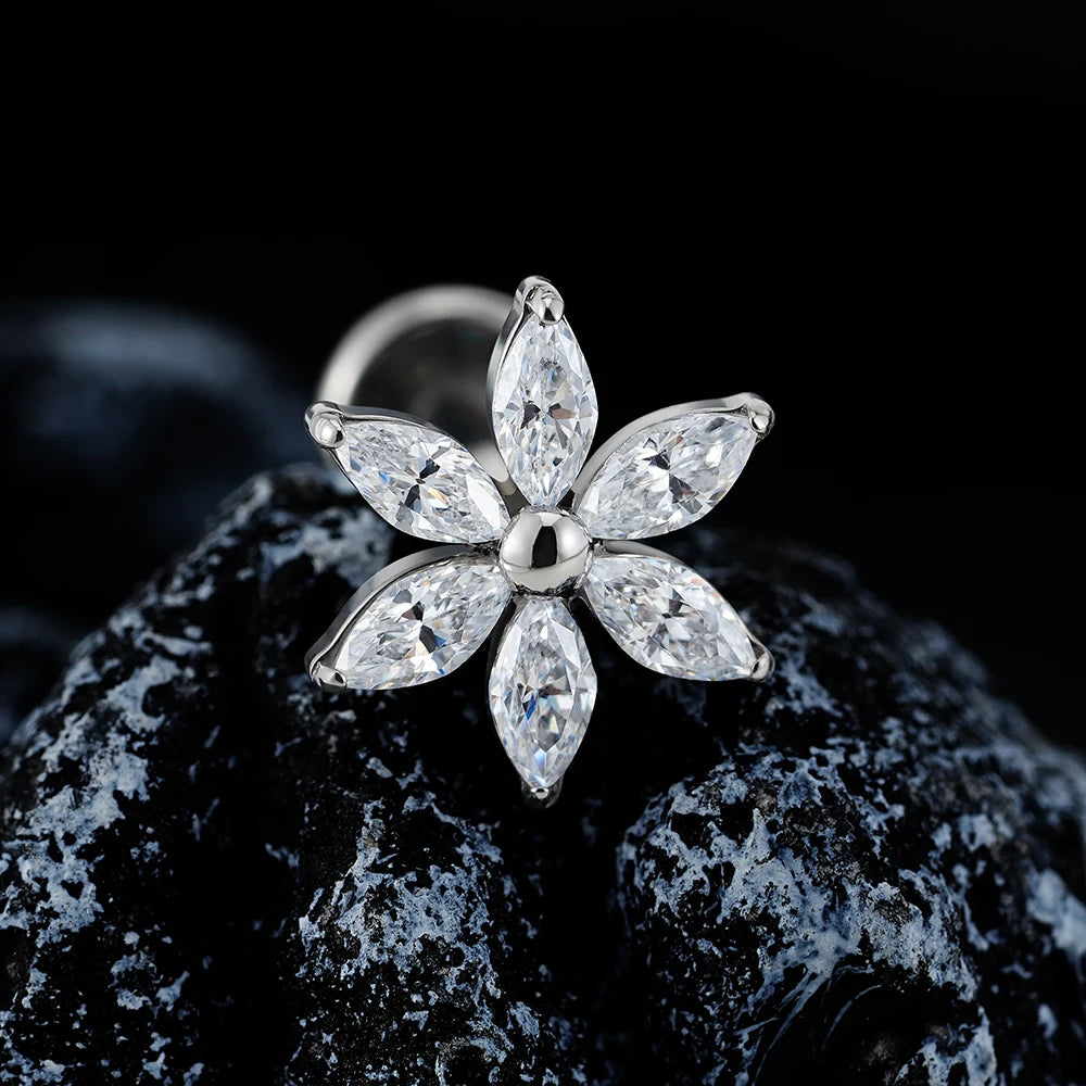 Right Grand ASTM F136 Titanium 16G Marquise Flower CZ Labret Stud Helix Conch Cartilage Tragus Flat Back Piercing Body jewelry