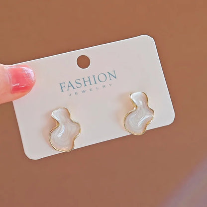 Abstract Alien White Color Cloud Irregular Stud Earring for Women Temperament Ear Jewelry Simple Christmas Valentine's Day Gift